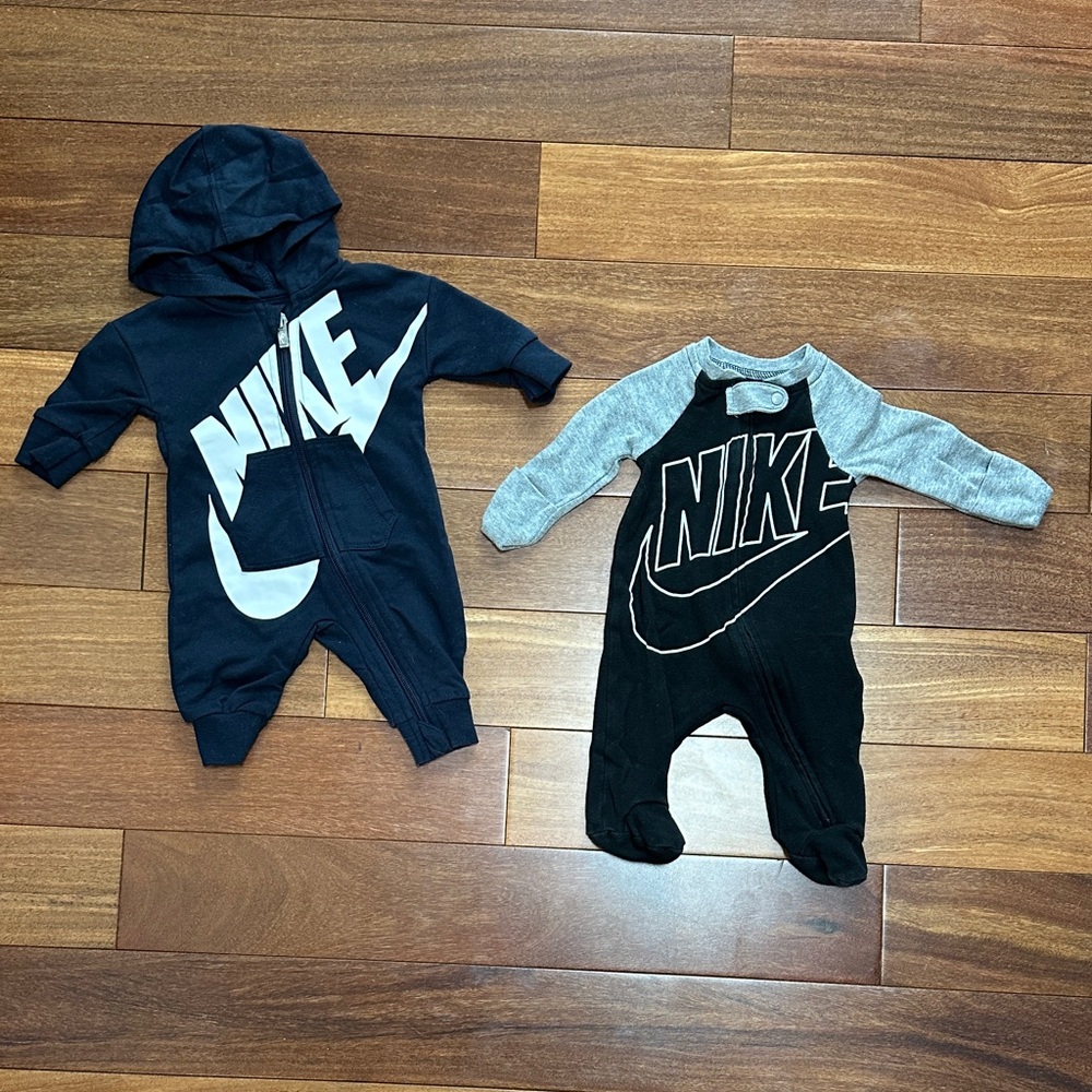 Nike Kids One Piece Footies - Navy and Gray